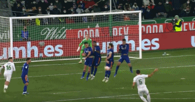 独行侠7人得分上双，浓眉17+17两双，独行侠收获三连胜